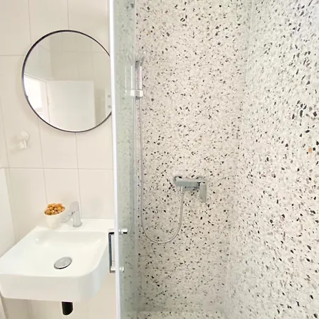 Center Salon-style Free Parking * Belgrade