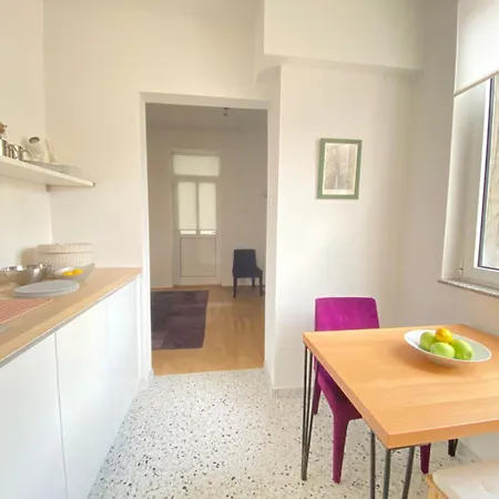 Center Salon-style Free Parking Belgrade